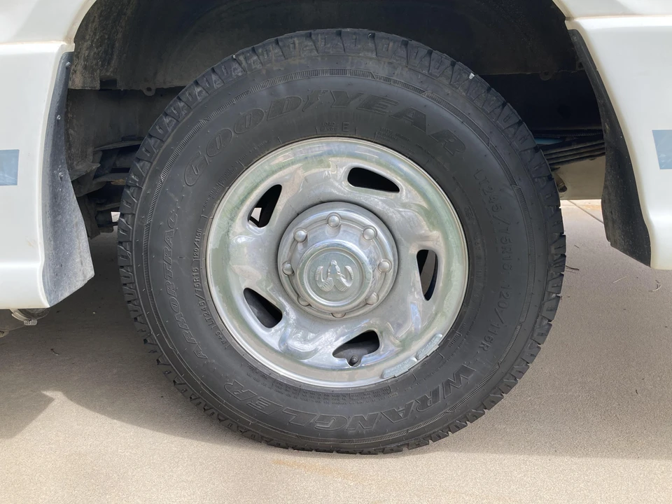 2001 Dodge Ram Van - Image 21 of 31