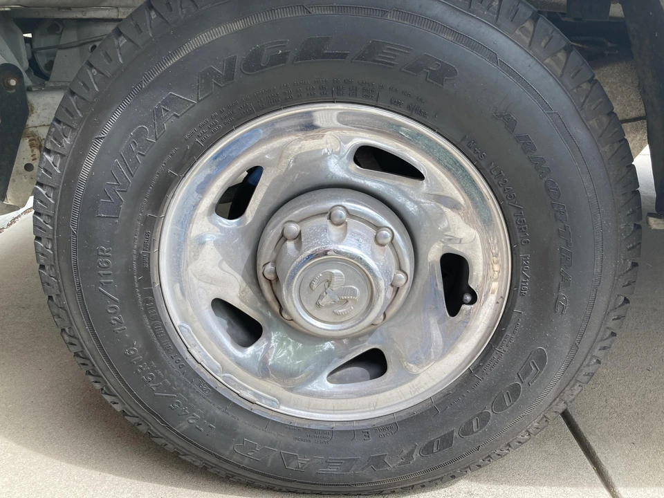 2001 Dodge Ram Van - Image 18 of 31