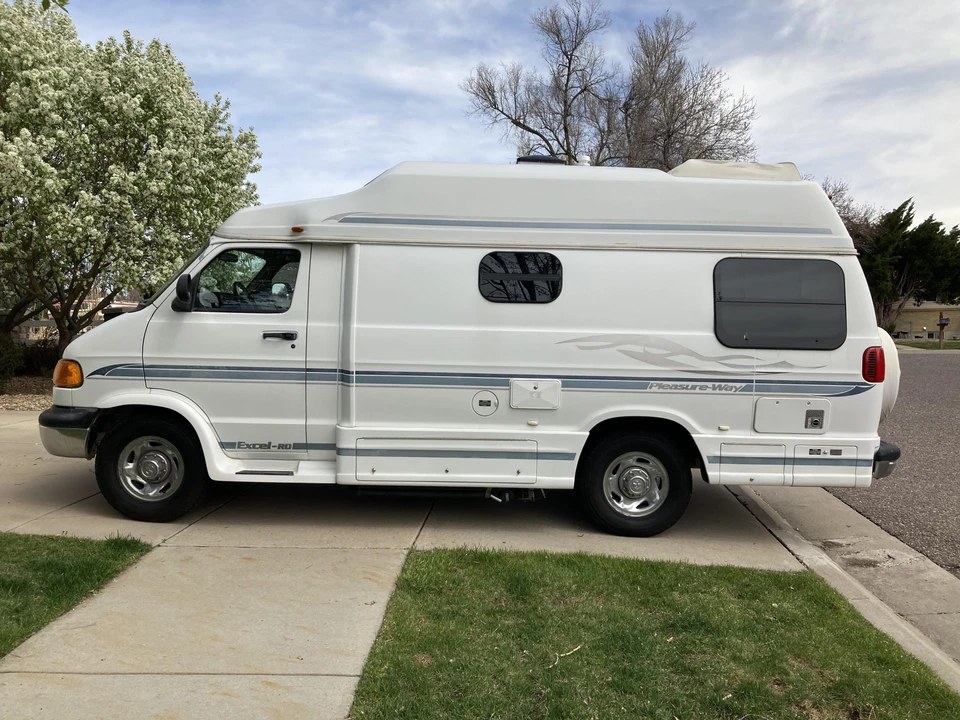 2001 Dodge Ram Van - Image 6 of 31