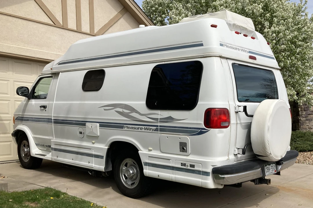 2001 Dodge Ram Van - Image 4 of 31
