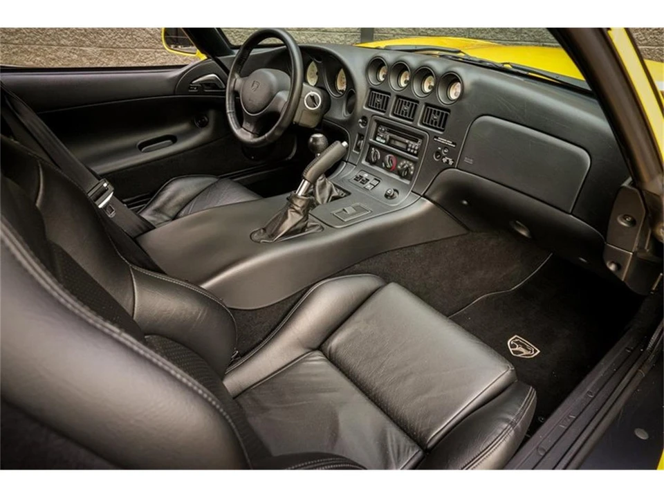2001 Dodge Viper 2nd Gen - Image 18 of 19