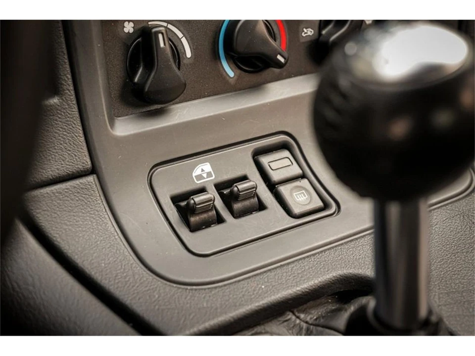 2001 Dodge Viper 2nd Gen - Image 15 of 19