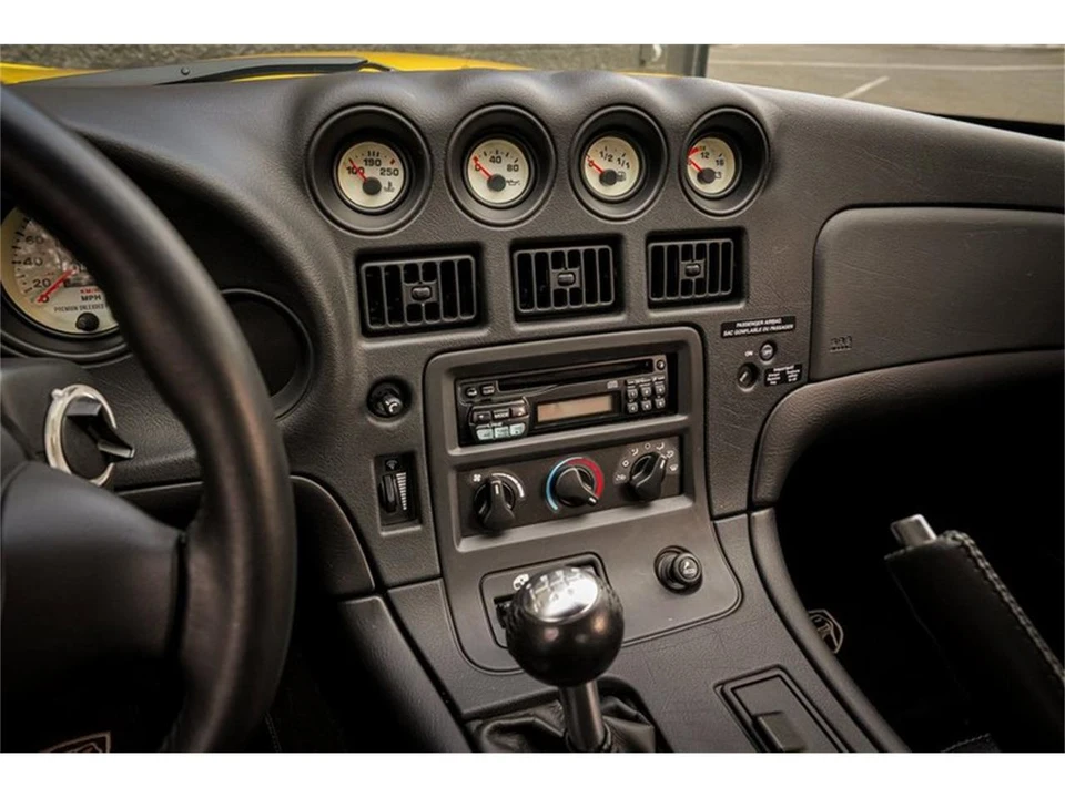 2001 Dodge Viper 2nd Gen - Image 14 of 19