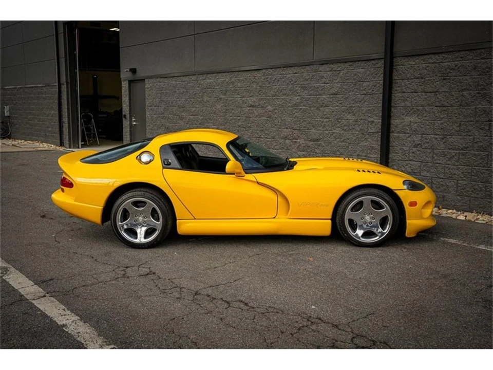 2001 Dodge Viper 2nd Gen - Image 3 of 19