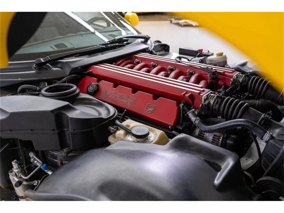 2001 Dodge Viper 2nd Gen - Image 16 of 22