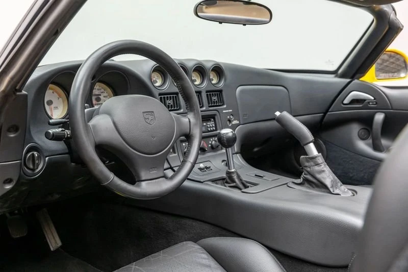 2001 Dodge Viper 2nd Gen - Image 15 of 16