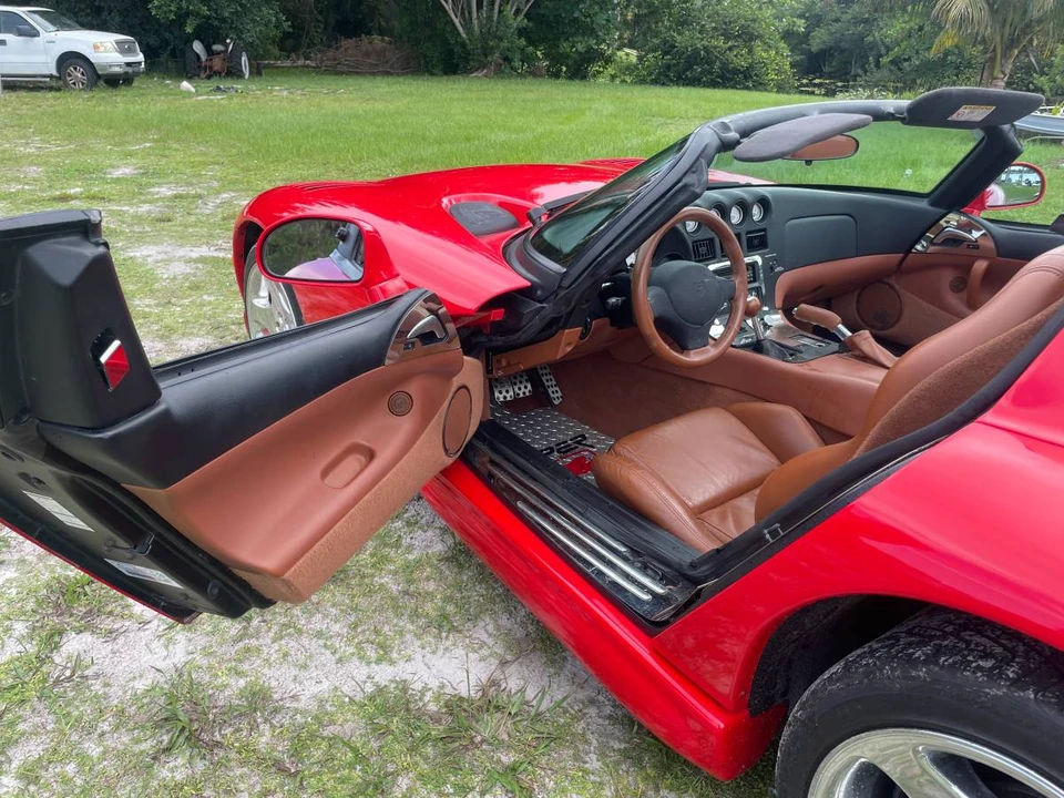 2001 Dodge Viper 2nd Gen - Image 12 of 22