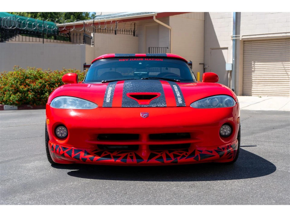 2001 Dodge Viper 2nd Gen - Image 2 of 31