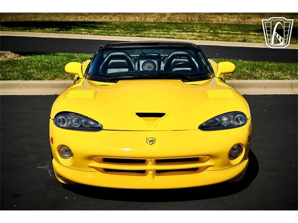 2001 Dodge Viper 2nd Gen - Image 22 of 31