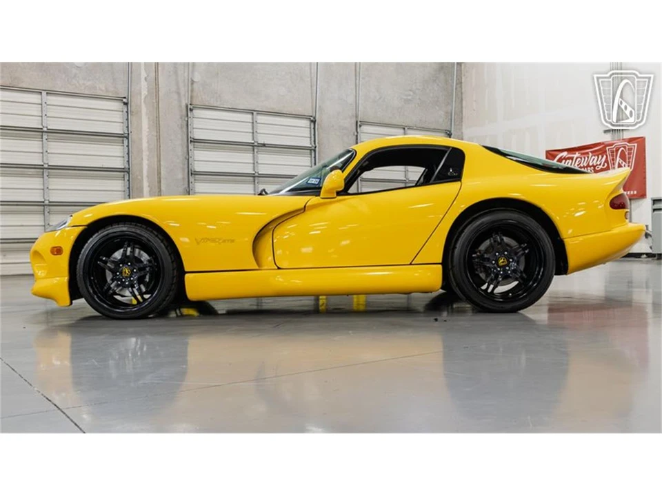 2001 Dodge Viper 2nd Gen - Image 30 of 31