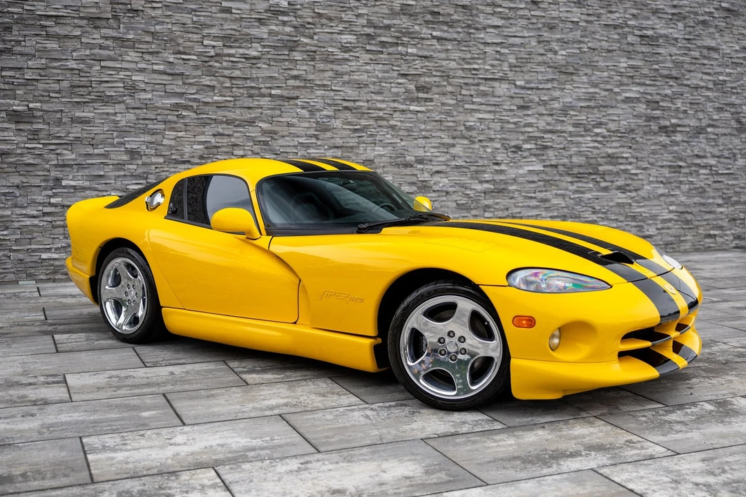 2001 Dodge Viper GTS 2nd Gen - Image 4 of 31