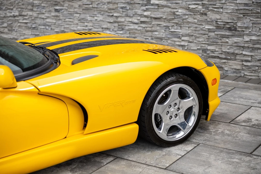 2001 Dodge Viper GTS 2nd Gen - Image 20 of 31