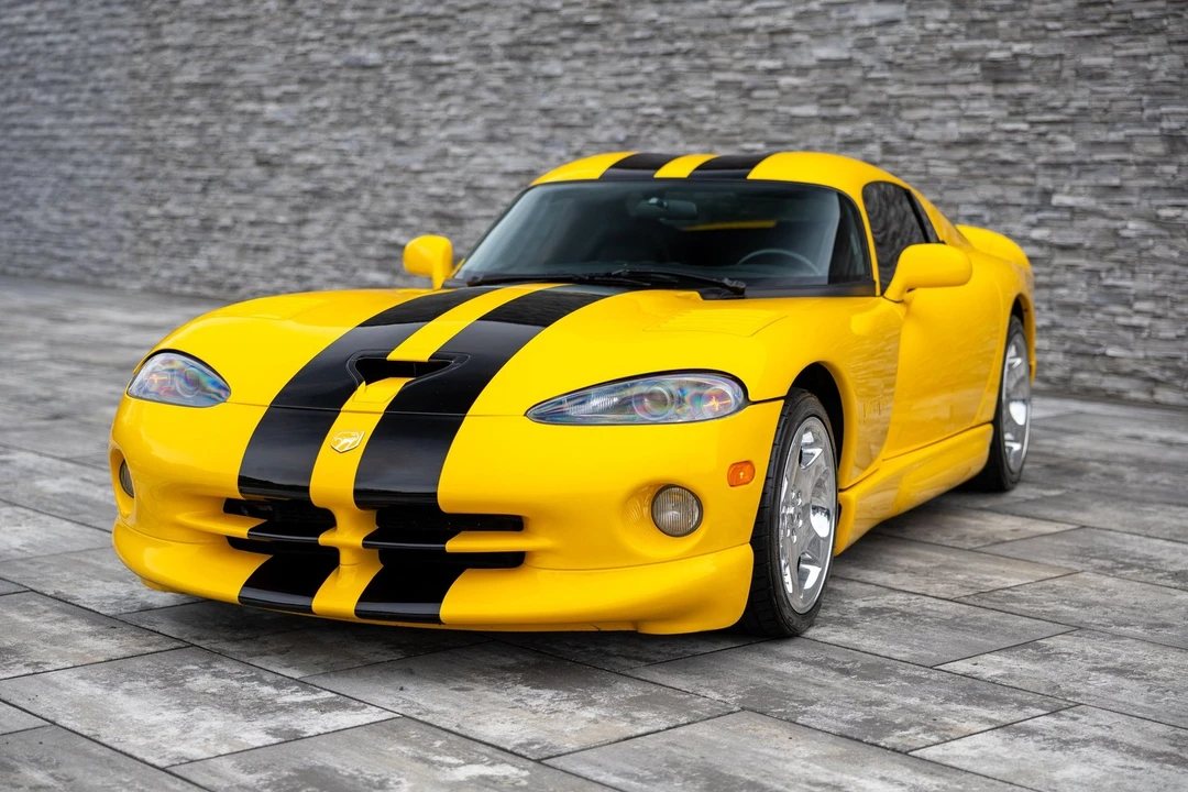 2001 Dodge Viper GTS 2nd Gen - Image 9 of 31