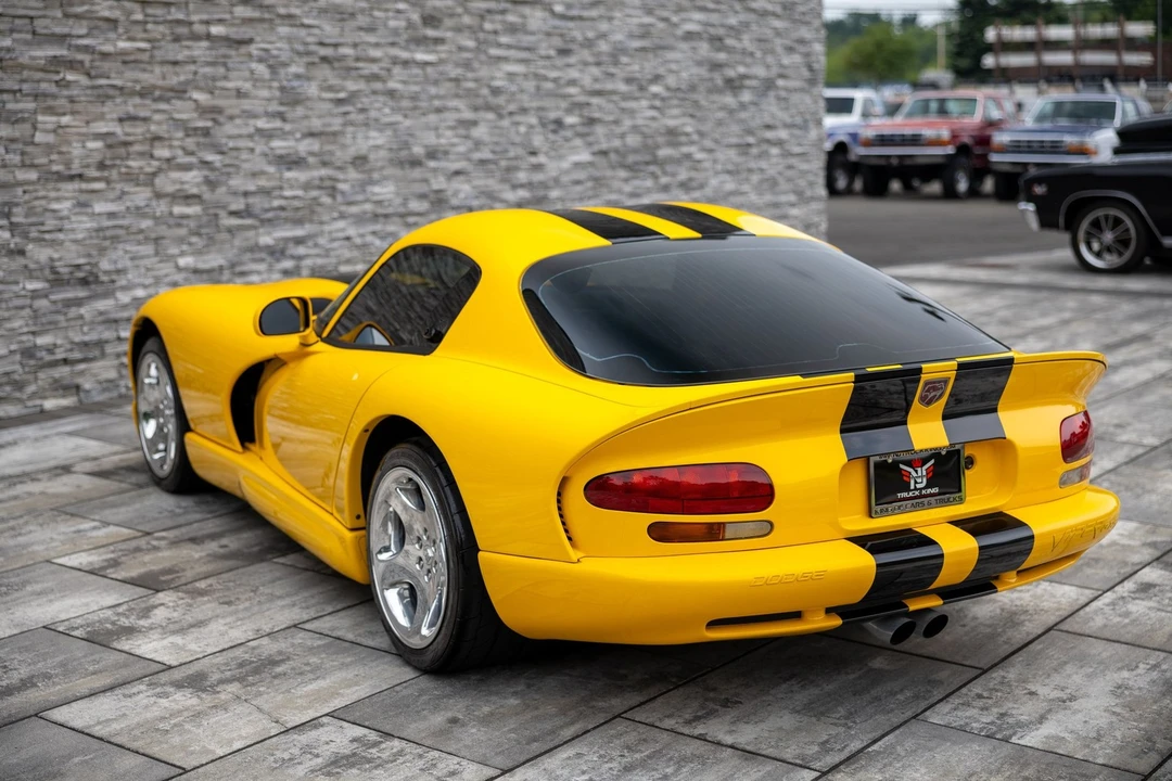 2001 Dodge Viper GTS 2nd Gen - Image 15 of 31