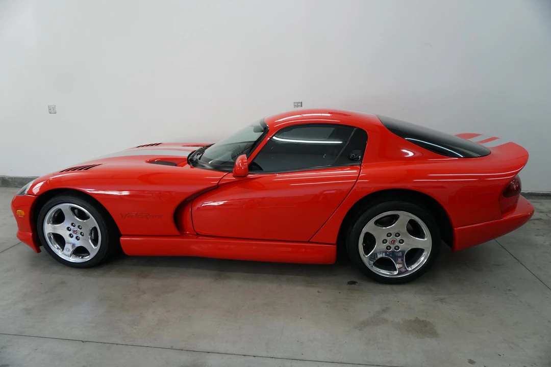 2001 Dodge Viper GTS 2nd Gen - Image 5 of 31