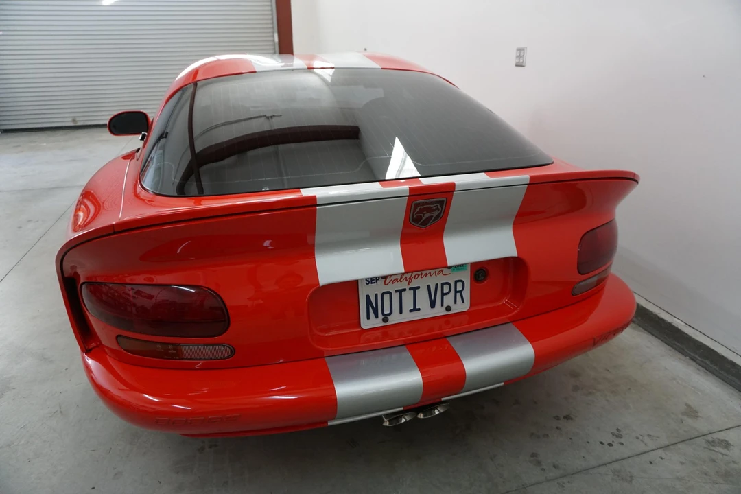 2001 Dodge Viper GTS 2nd Gen - Image 18 of 31