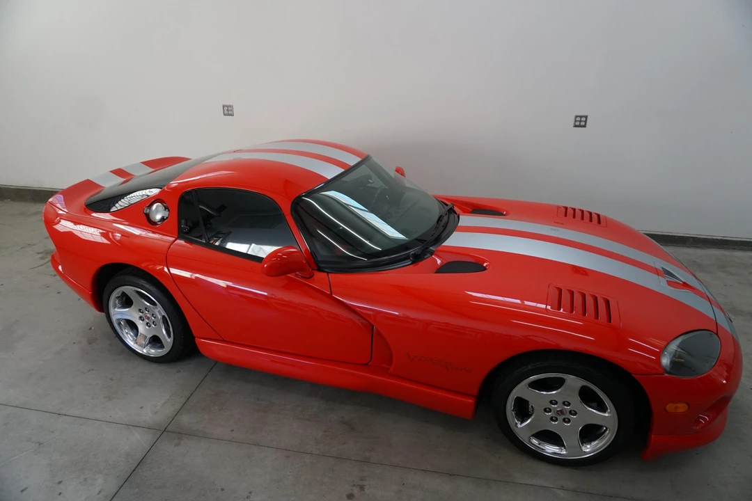 2001 Dodge Viper GTS 2nd Gen - Image 28 of 31