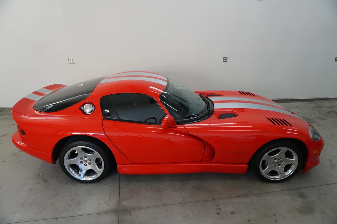 2001 Dodge Viper GTS 2nd Gen - Image 23 of 31