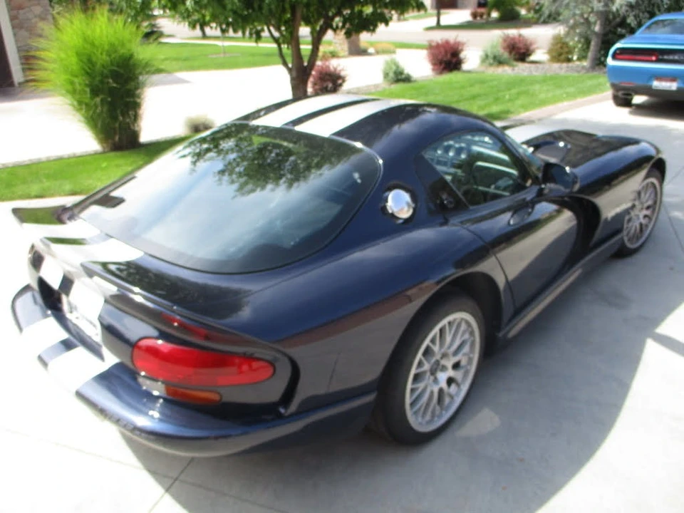 2001 Dodge Viper GTS 2nd Gen - Image 11 of 31