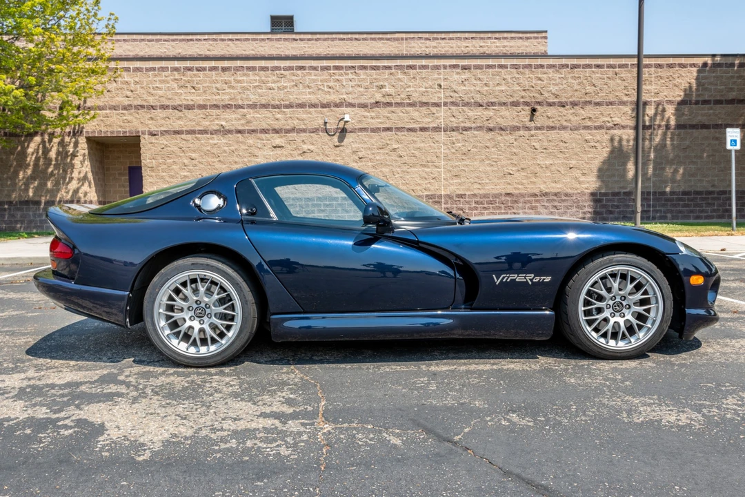 2001 Dodge Viper GTS 2nd Gen - Image 9 of 31