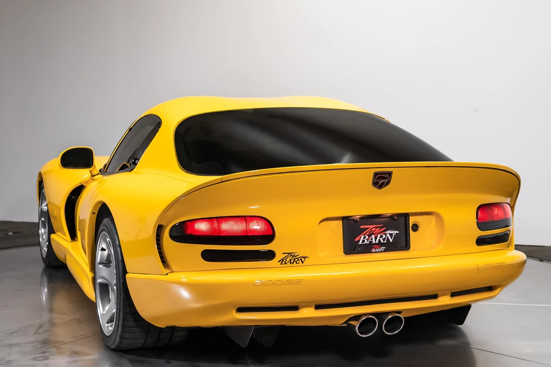 2001 Dodge Viper GTS 2nd Gen - Image 9 of 31
