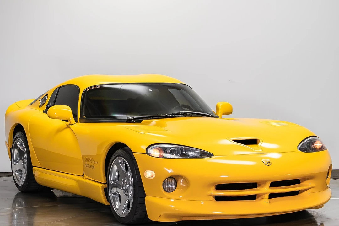 2001 Dodge Viper GTS 2nd Gen - Image 11 of 31