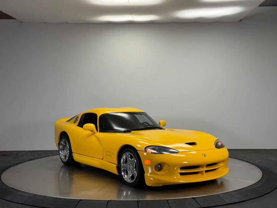 2001 Dodge Viper GTS 2nd Gen - Image 24 of 31