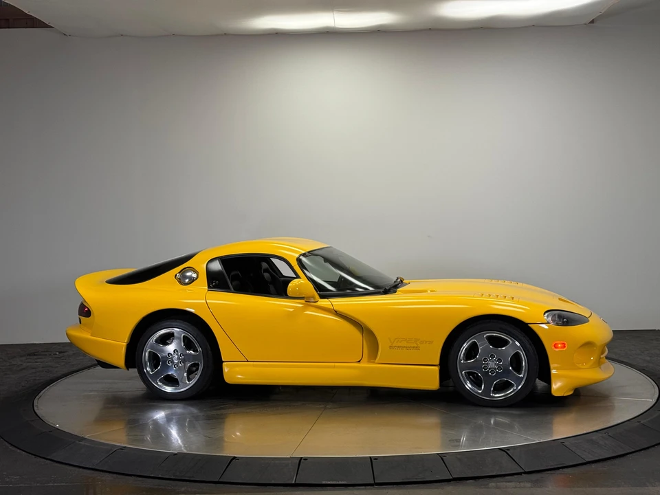 2001 Dodge Viper GTS 2nd Gen - Image 22 of 31