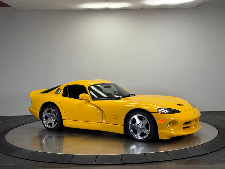 2001 Dodge Viper GTS 2nd Gen - Image 23 of 31