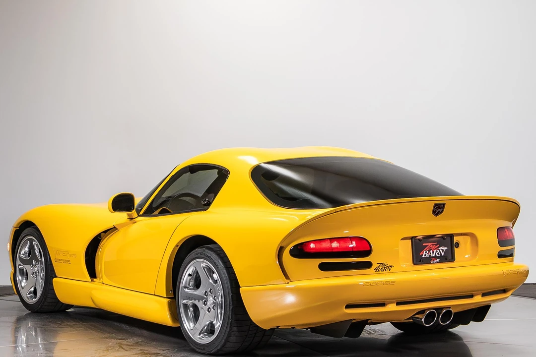 2001 Dodge Viper GTS 2nd Gen - Image 4 of 31