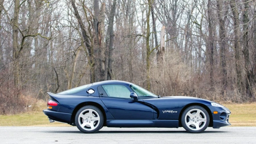 2001 Dodge Viper GTS 2nd Gen - Image 2 of 12