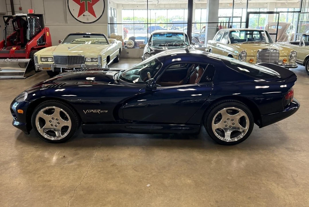 2001 Dodge Viper GTS 2nd Gen - Image 21 of 31