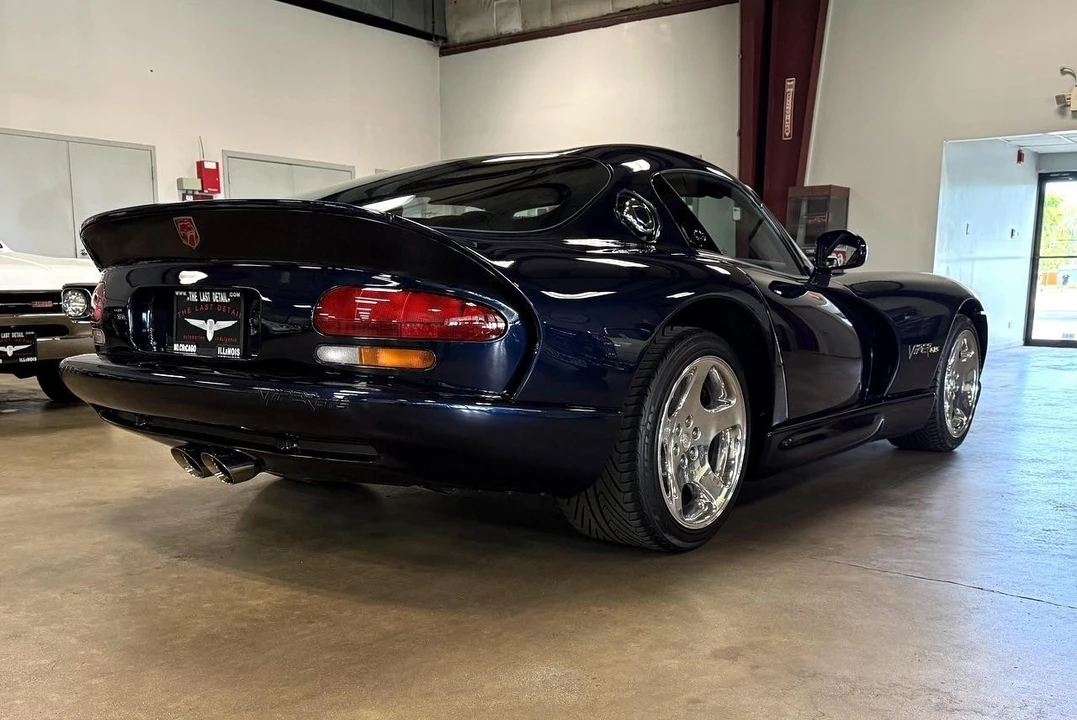 2001 Dodge Viper GTS 2nd Gen - Image 27 of 31