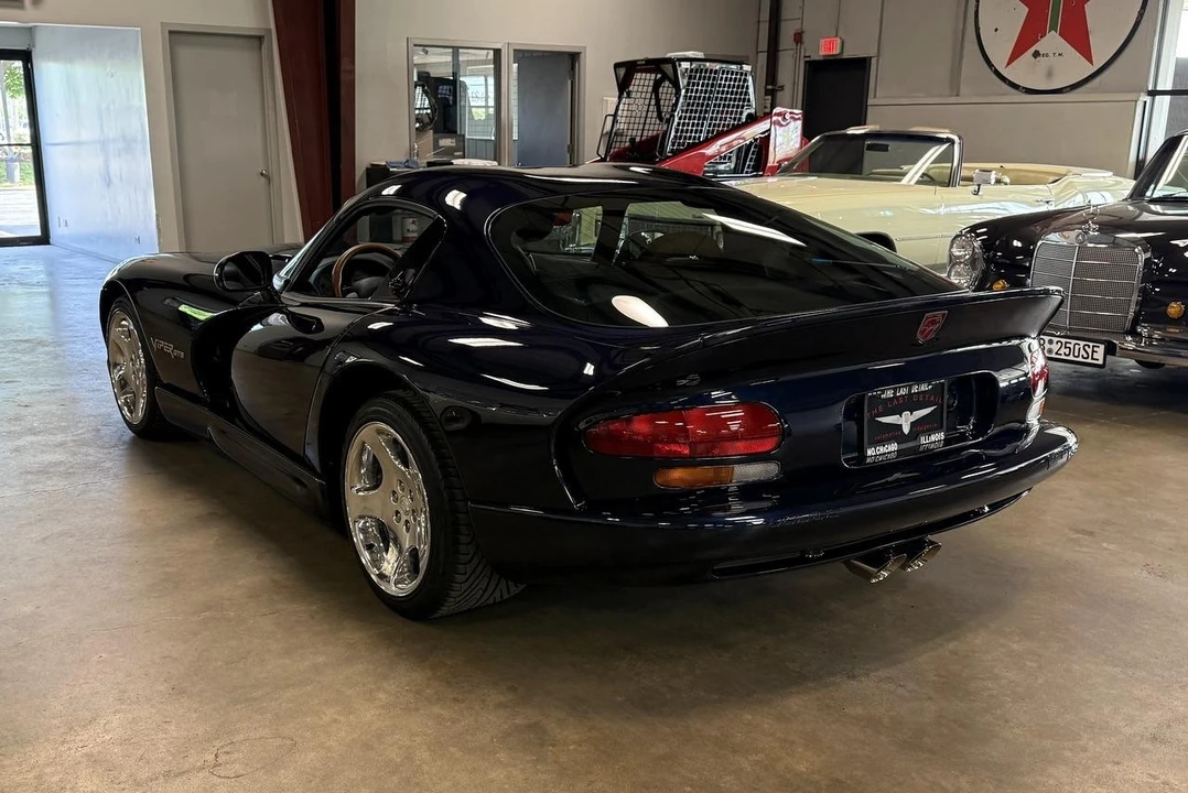2001 Dodge Viper GTS 2nd Gen - Image 23 of 31