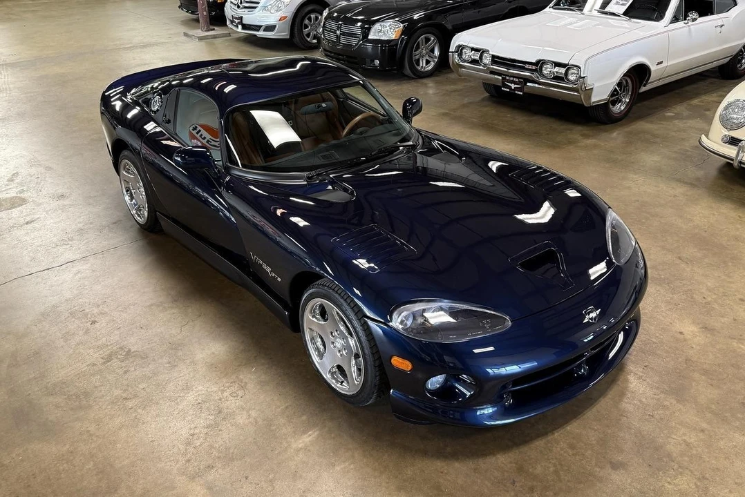 2001 Dodge Viper GTS 2nd Gen - Image 15 of 31