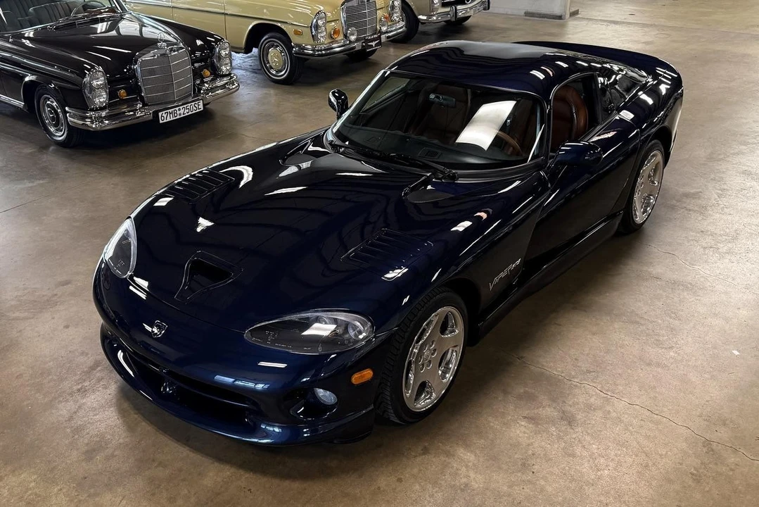 2001 Dodge Viper GTS 2nd Gen - Image 20 of 31