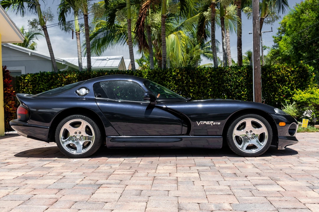 2001 Dodge Viper GTS 2nd Gen - Image 9 of 31