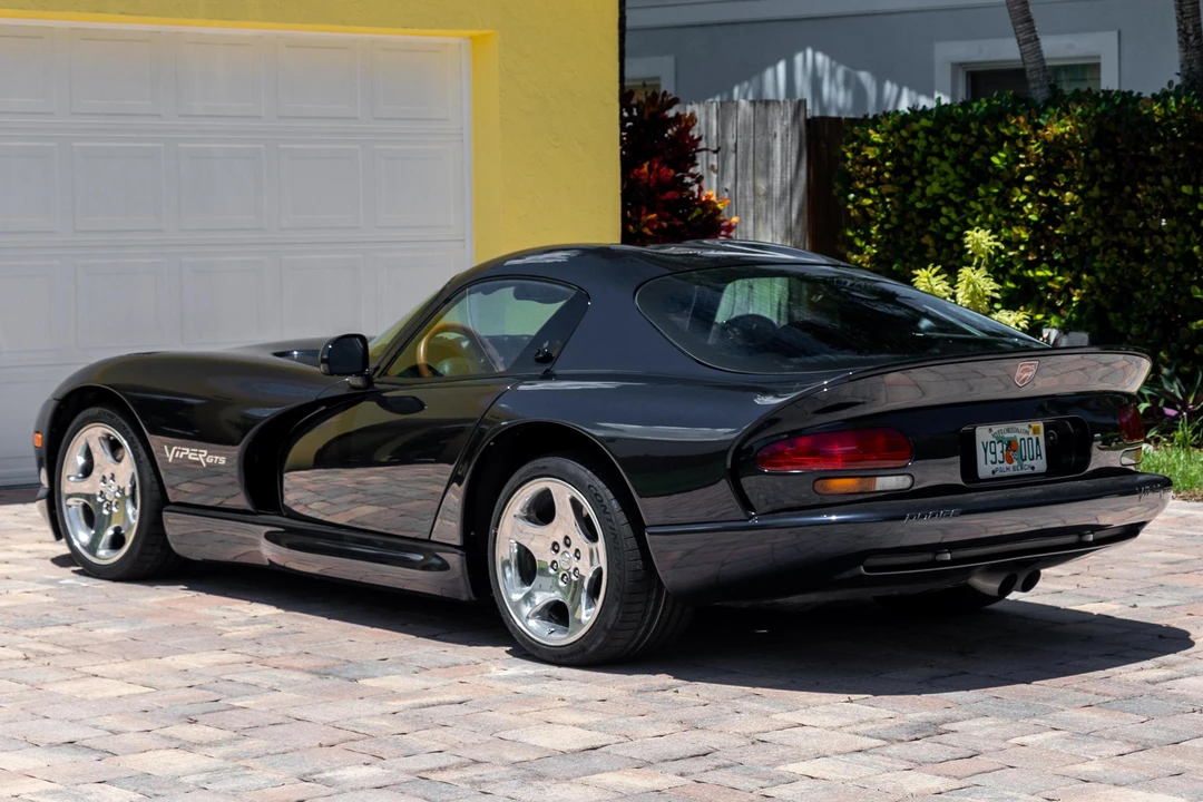 2001 Dodge Viper GTS 2nd Gen - Image 4 of 31