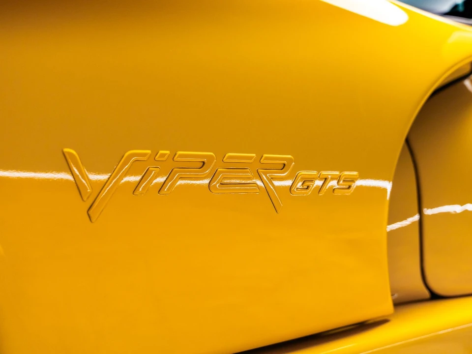 2001 Dodge Viper GTS 2nd Gen - Image 28 of 31