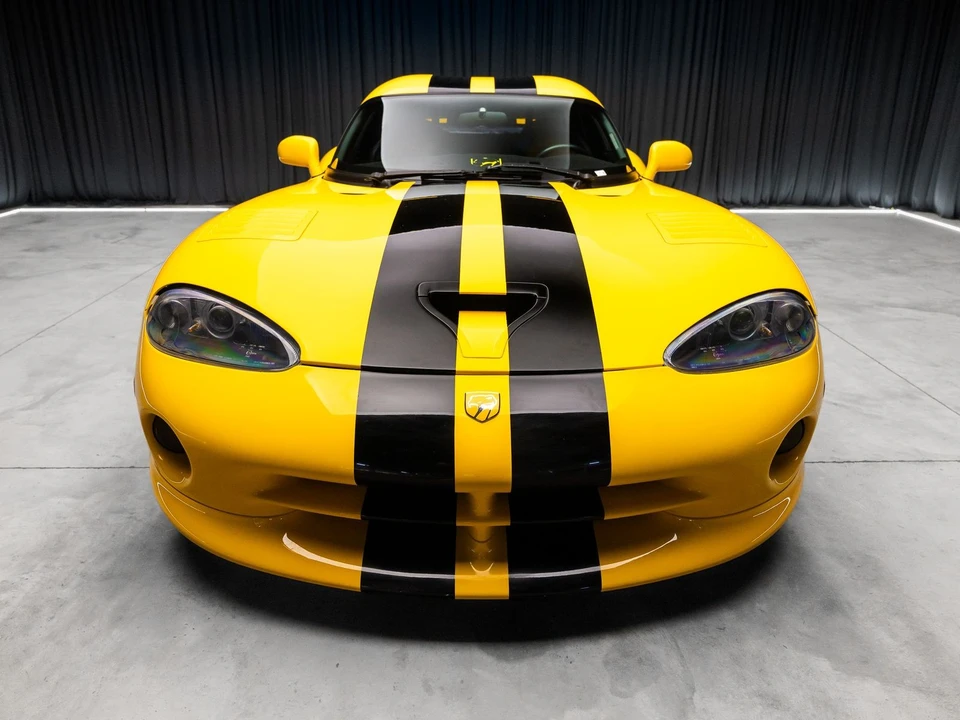 2001 Dodge Viper GTS 2nd Gen - Image 11 of 31