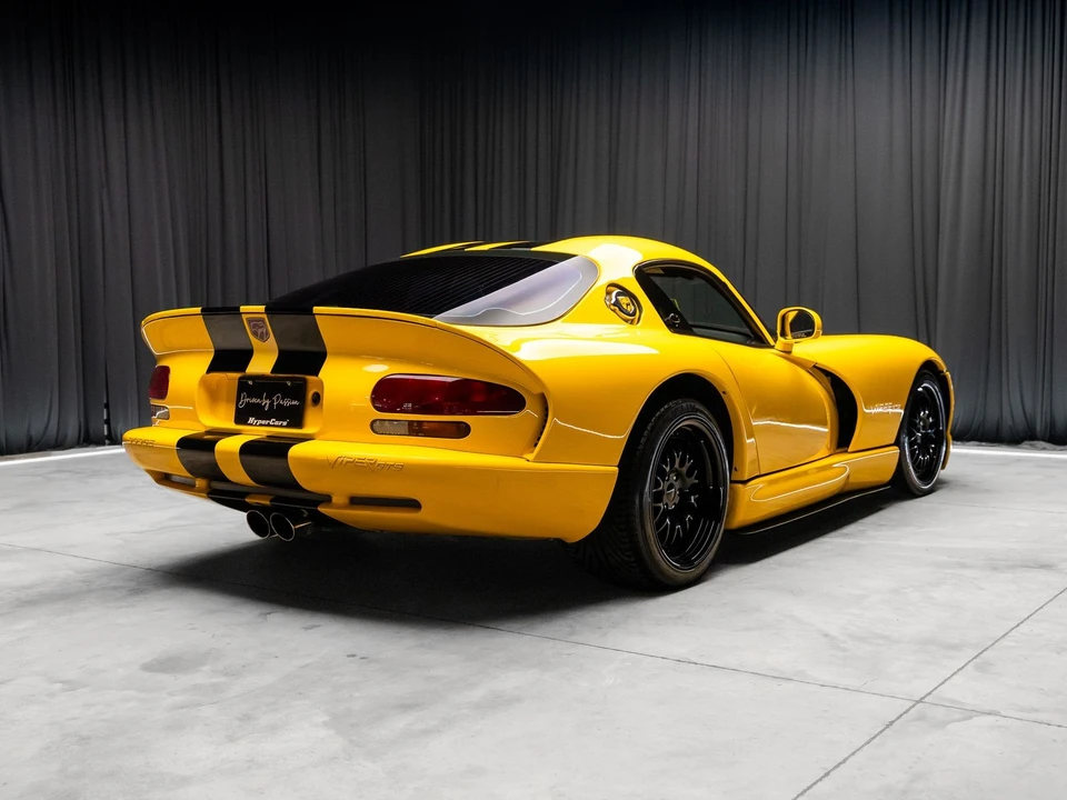 2001 Dodge Viper GTS 2nd Gen - Image 5 of 31