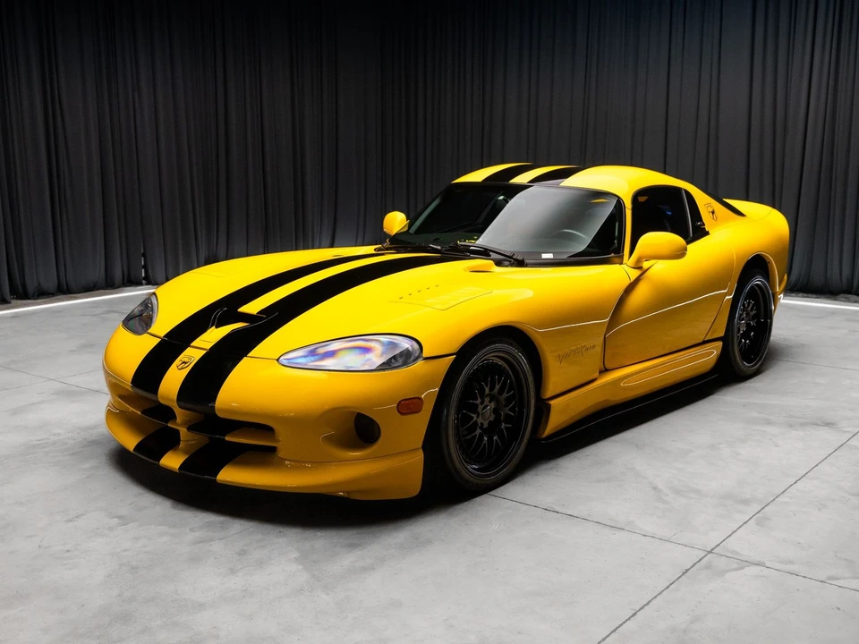 2001 Dodge Viper GTS 2nd Gen - Image 24 of 31