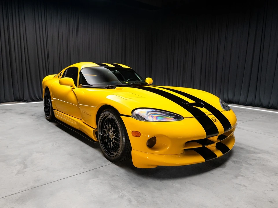 2001 Dodge Viper GTS 2nd Gen - Image 10 of 31