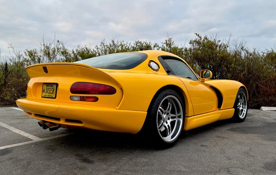 2001 Dodge Viper GTS 2nd Gen - Image 2 of 20