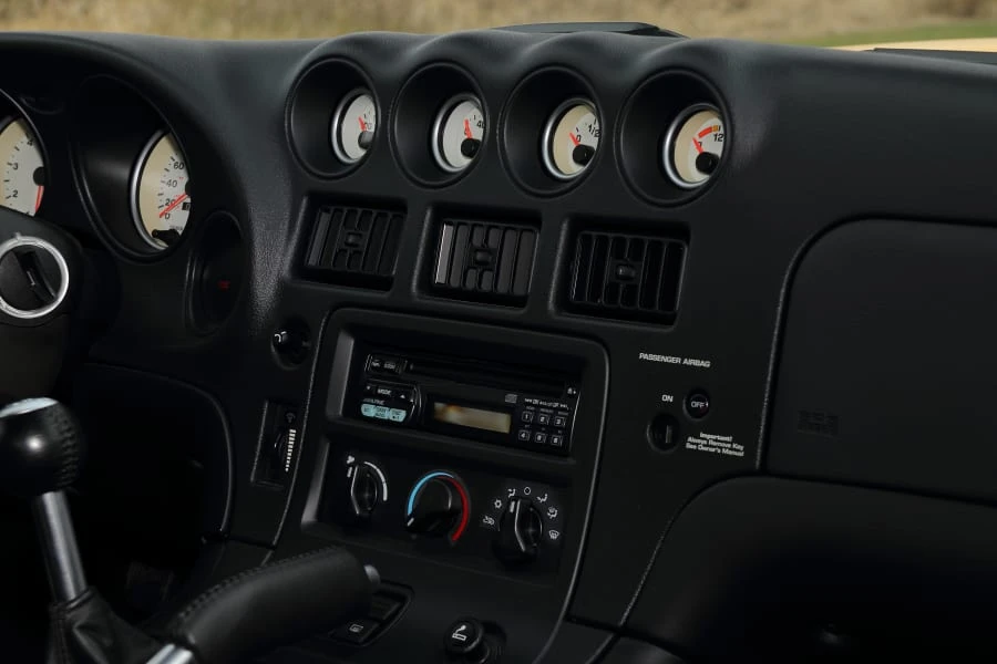 2001 Dodge Viper GTS 2nd Gen - Image 21 of 30