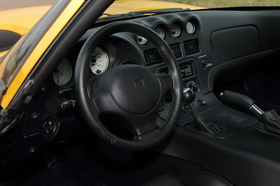 2001 Dodge Viper GTS 2nd Gen - Image 24 of 30