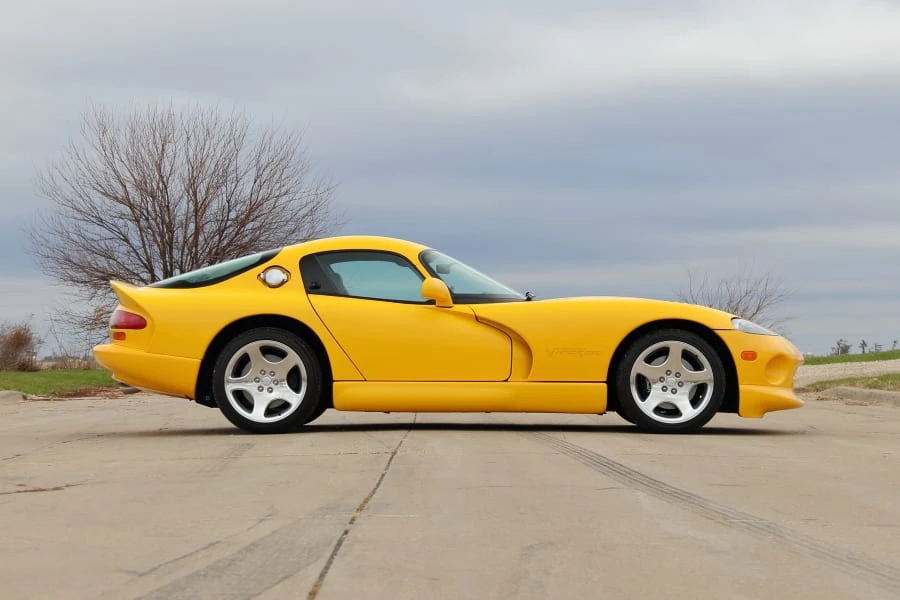 2001 Dodge Viper GTS 2nd Gen - Image 13 of 30