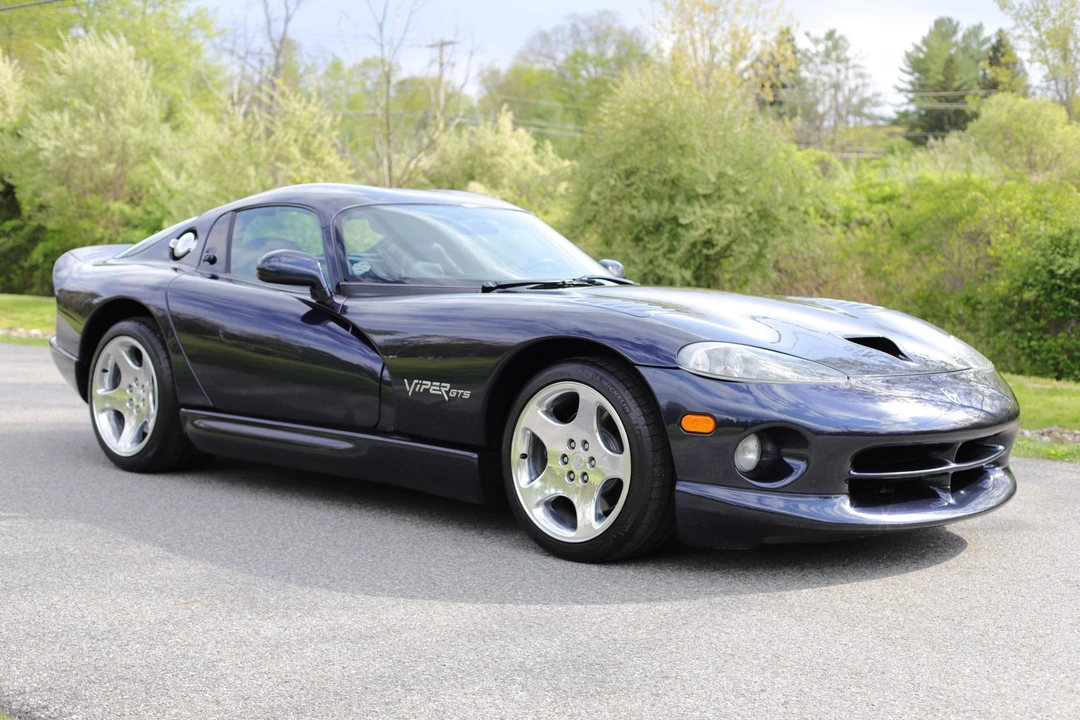 2001 Dodge Viper GTS 2nd Gen - Image 13 of 31