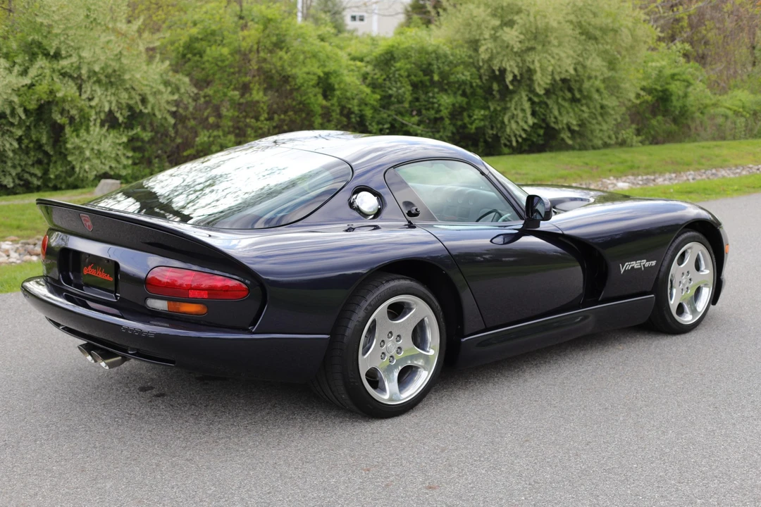 2001 Dodge Viper GTS 2nd Gen - Image 21 of 31