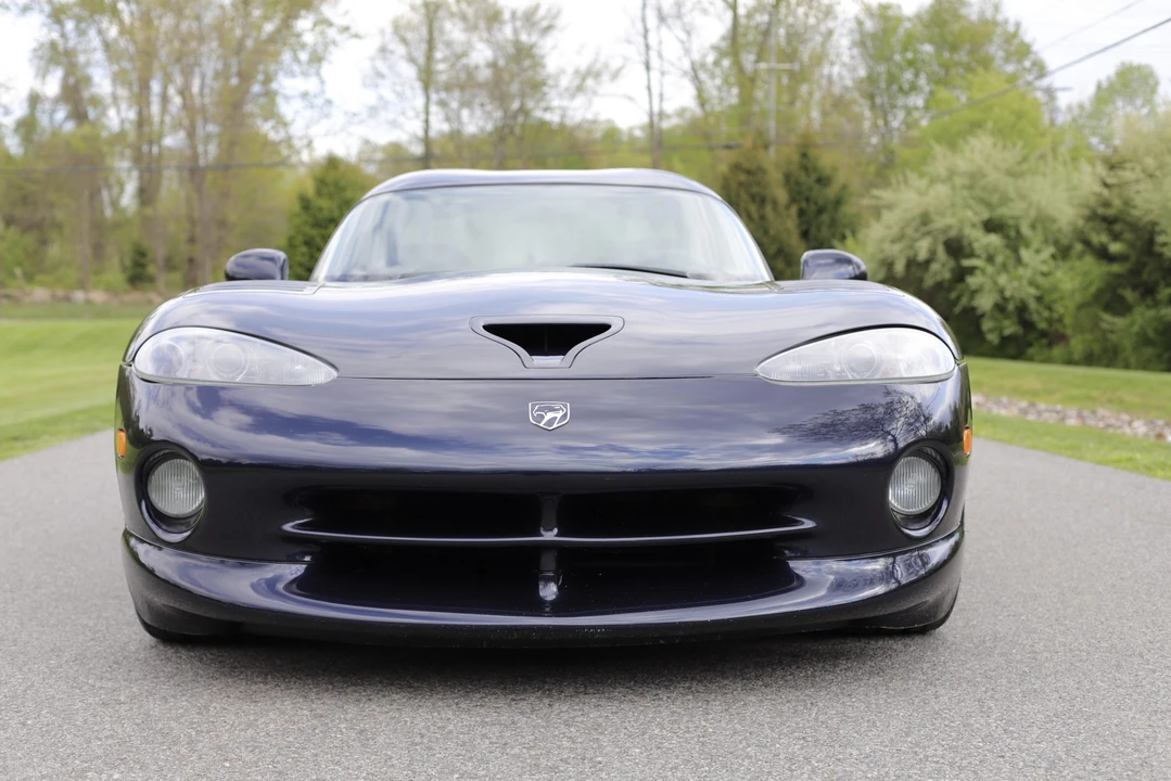 2001 Dodge Viper GTS 2nd Gen - Image 11 of 31